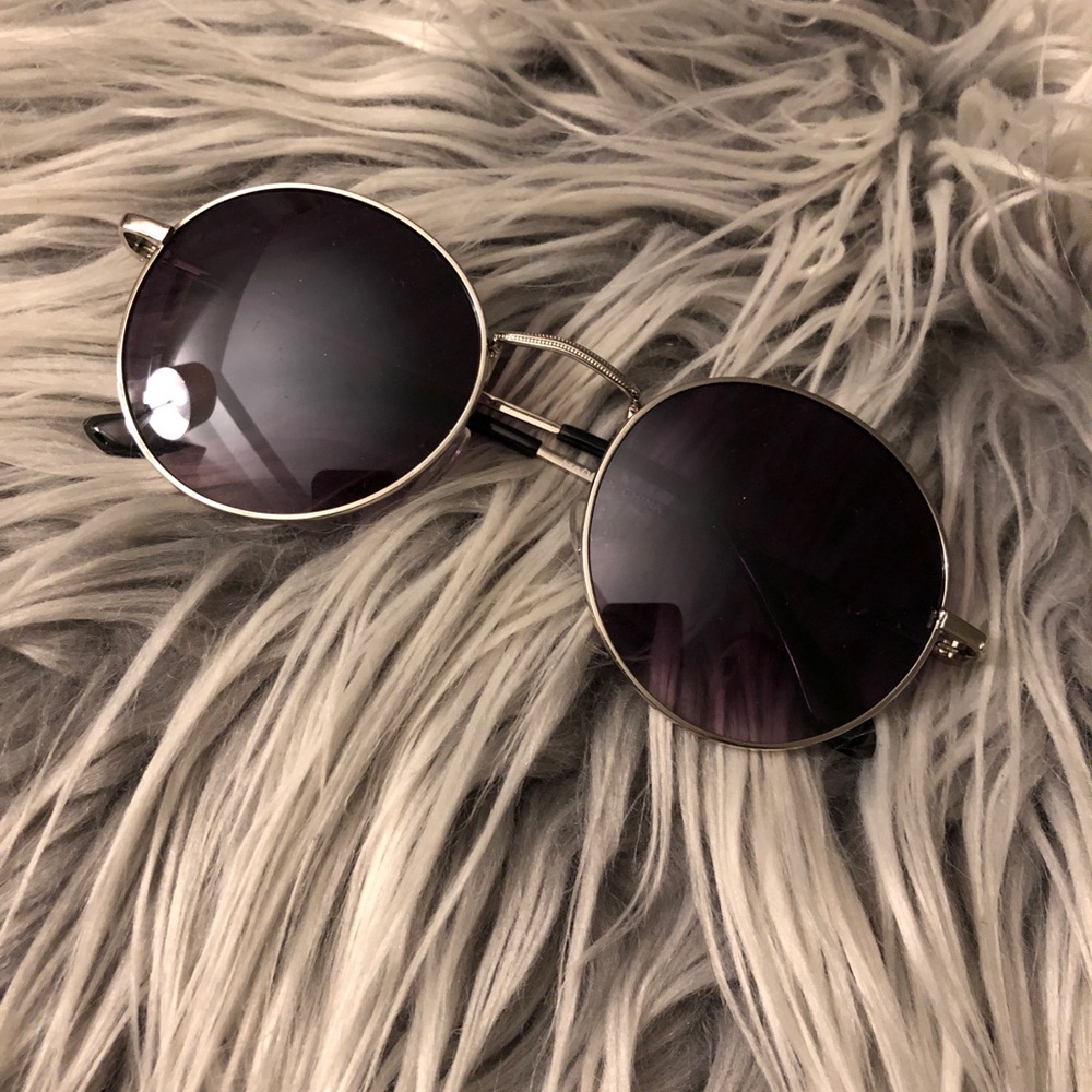 Sunglasses, round frame🕶